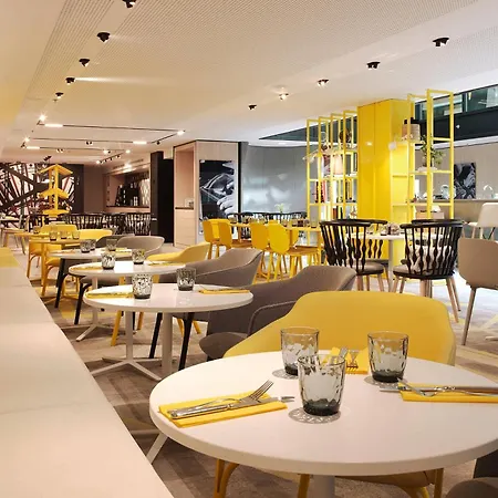 Courtyard By Marriott Gare De Lyon 4* Paris