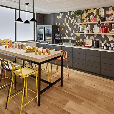 Ξενοδοχείο Courtyard By Marriott Gare De Lyon