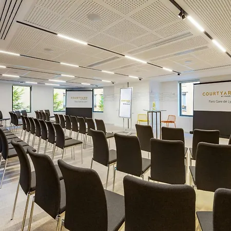 Courtyard By Marriott Gare De Lyon 4*