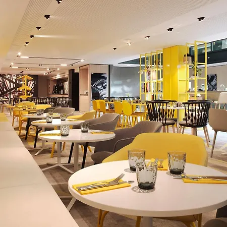 Courtyard By Marriott Gare De Lyon 4* París