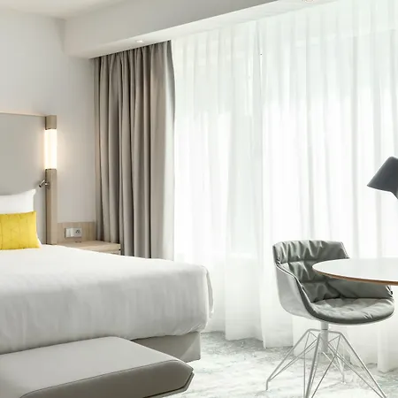 Courtyard By Marriott Gare De Lyon 4*