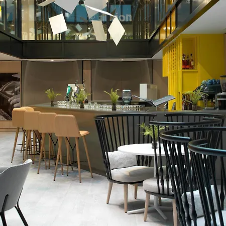 Courtyard By Marriott Gare De Lyon Hotel