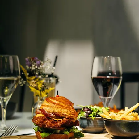 Courtyard By Marriott Gare De Lyon Hotell 4*