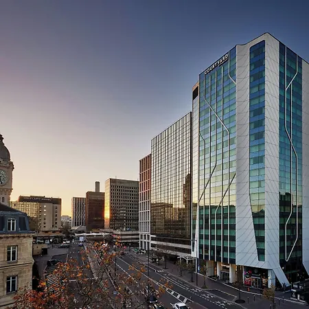 Hotel Courtyard By Marriott Gare De Lyon 4*