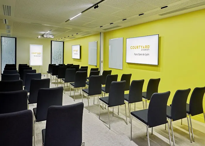 Otel Courtyard By Marriott Gare De Lyon 4*