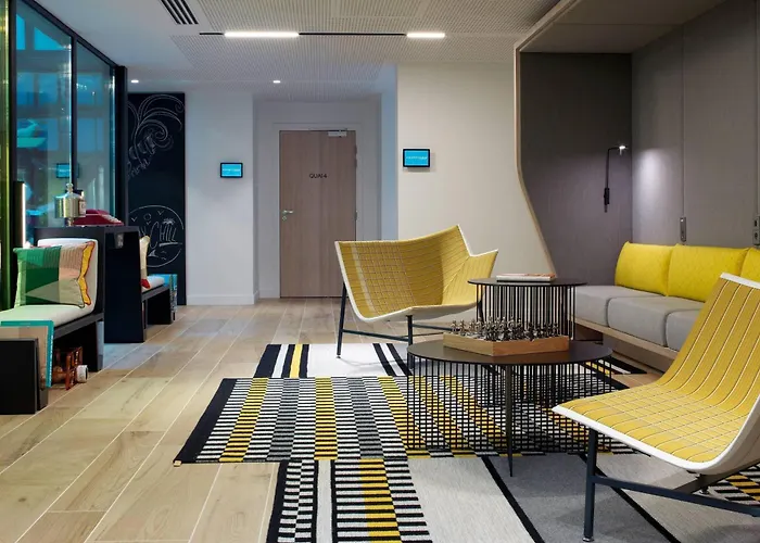 Courtyard By Marriott Gare De Lyon Otel