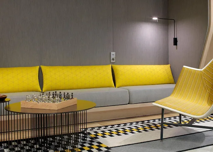 Courtyard By Marriott Gare De Lyon Otel