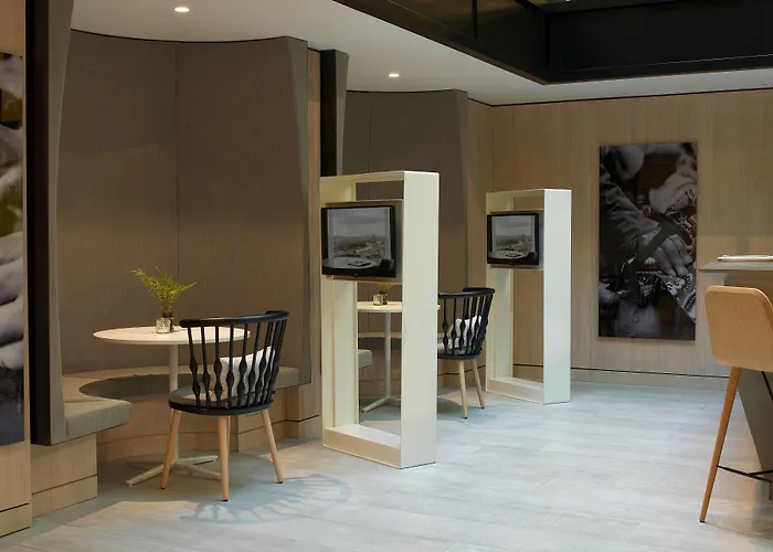 Courtyard By Marriott Gare De Lyon 4* باريس