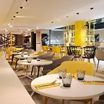 Courtyard By Marriott Gare De Lyon 4* Paříž