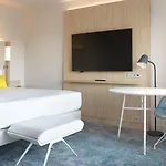 Courtyard By Marriott Gare De Lyon 4* Paříž